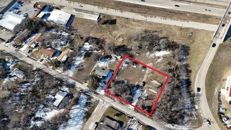 465 Wilshire Ave, Azle, TX for sale - Primary Photo - Image 1 of 11