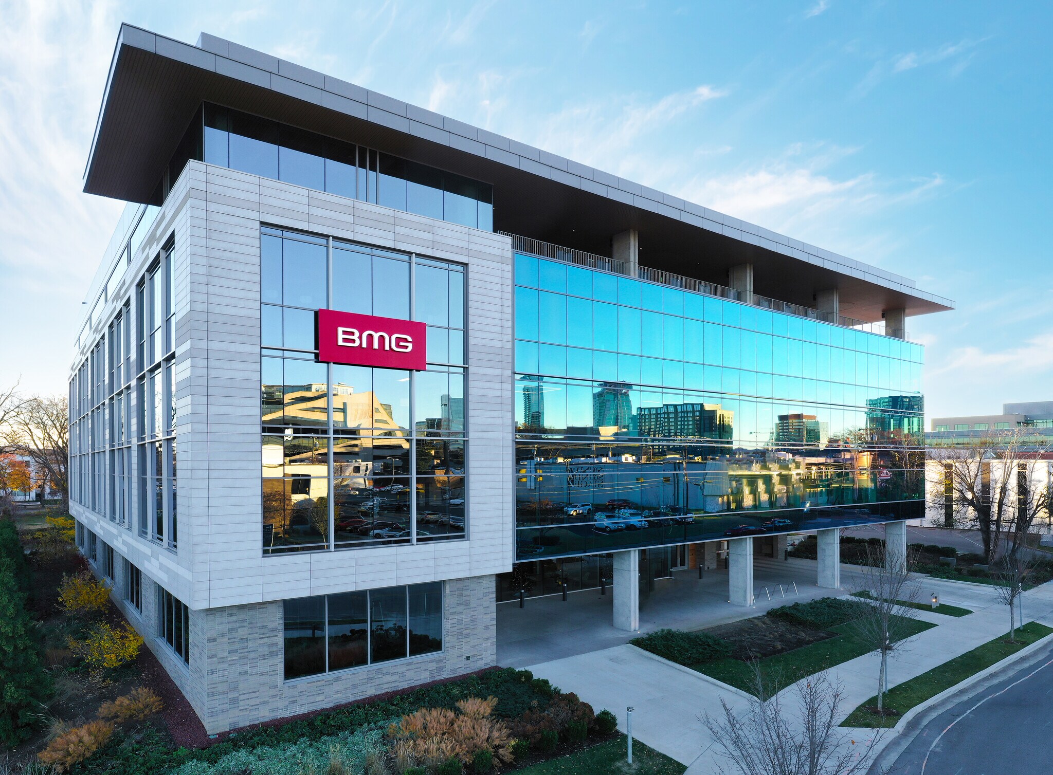 1 Music Cir S, Nashville, TN for lease Primary Photo- Image 1 of 3