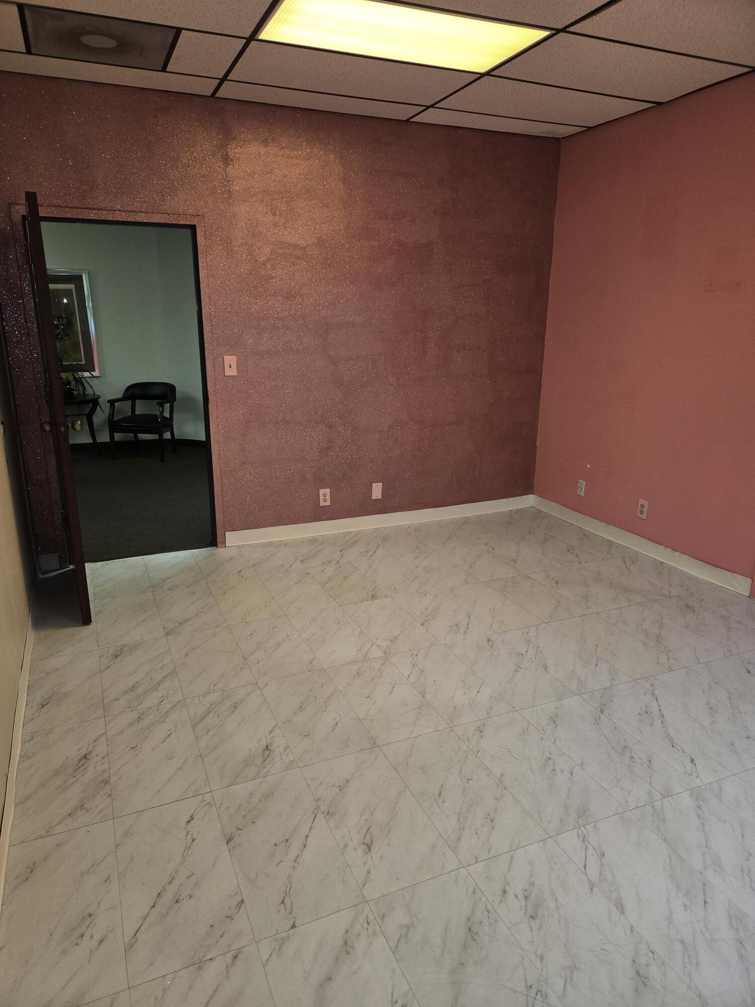 750 E Sample Rd, Pompano Beach, FL for lease Interior Photo- Image 1 of 2