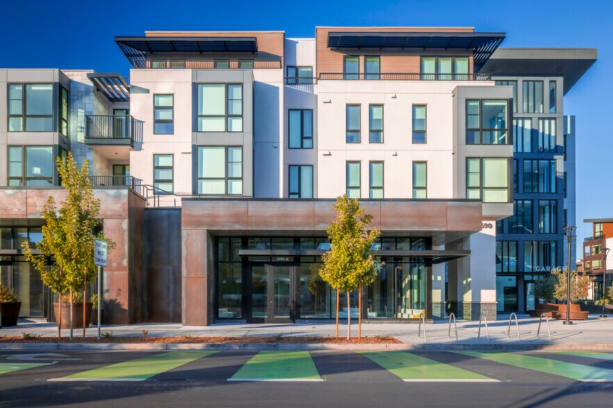 2580-2590 California St, Mountain View, CA à louer - Photo du bâtiment - Image 3 de 26