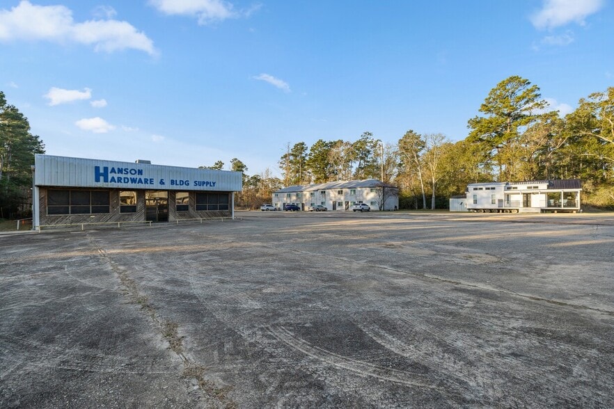 1985 N FM 356 Rd, Onalaska, TX for sale - Building Photo - Image 2 of 27