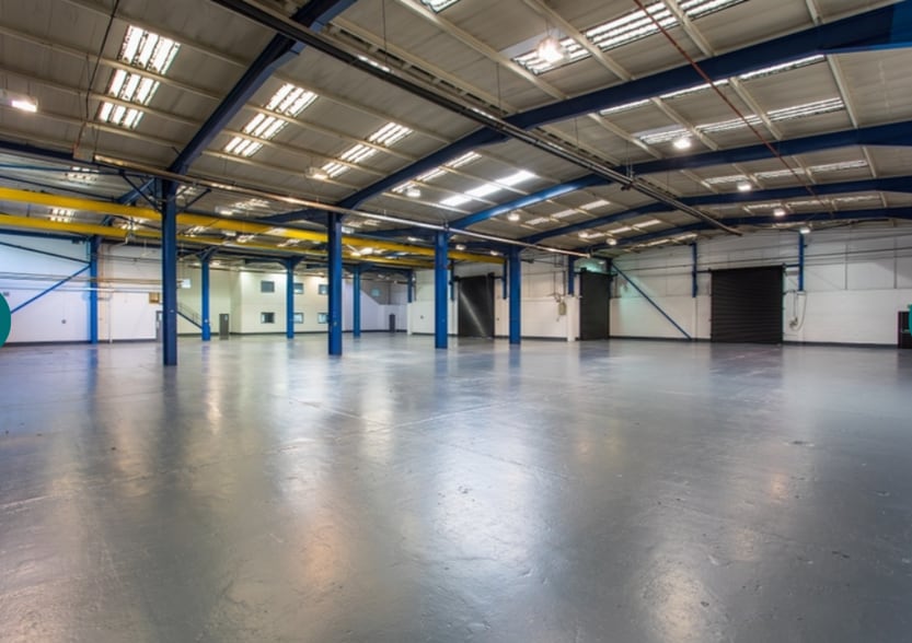 6 Bescot Crescent, Walsall for lease - Interior Photo - Image 2 of 3