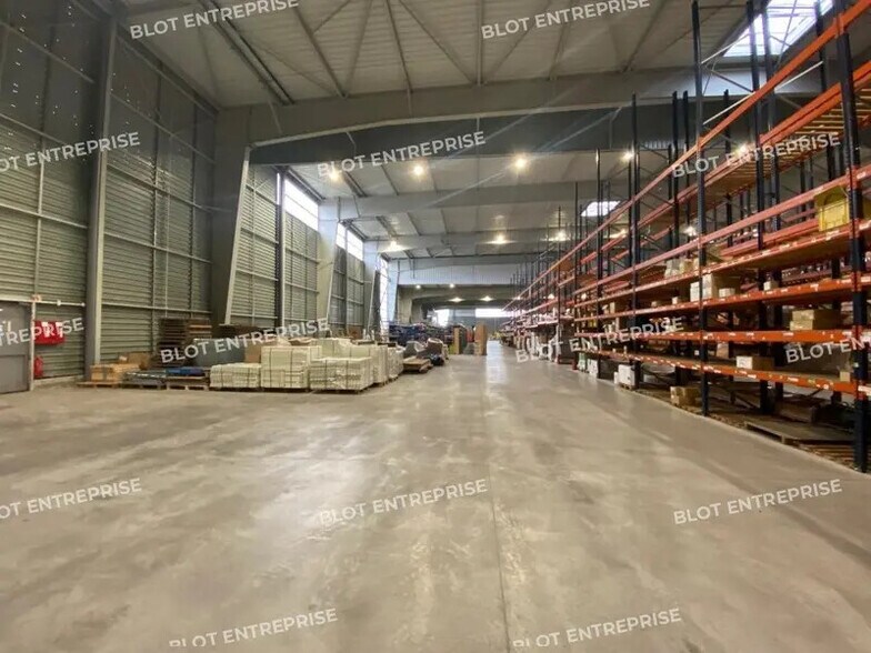 Industrial in Quimper for lease - Interior Photo - Image 3 of 5
