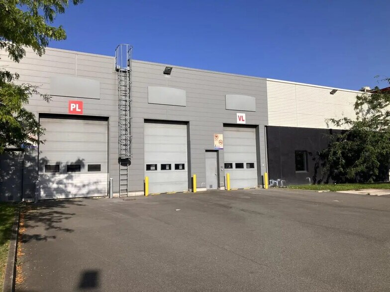 139 Rue Rateau, La Courneuve à louer - Photo du bâtiment - Image 3 de 9