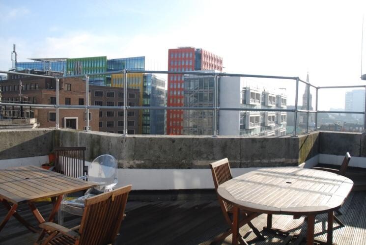 279 Tottenham Court Rd, London for lease - Building Photo - Image 2 of 8