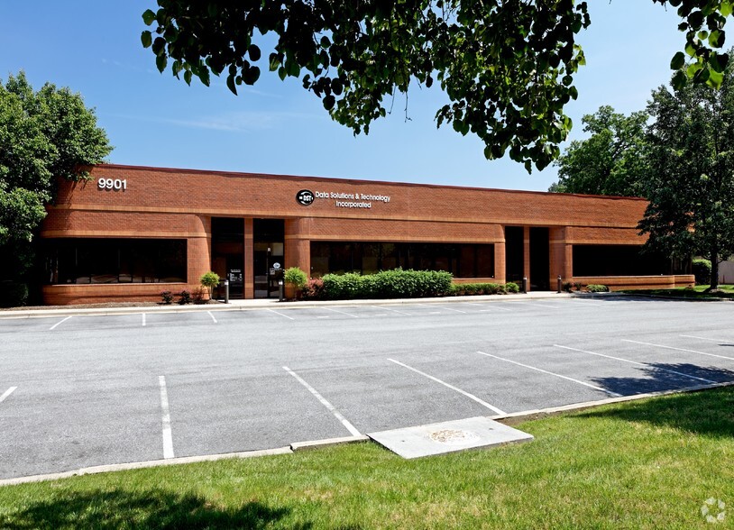9901 Business Pky, Lanham, MD à louer - Photo du bâtiment - Image 2 de 4