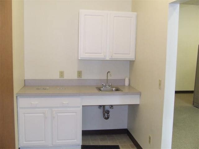 3271-3275 S 3rd Pl, Terre Haute, IN for lease - Interior Photo - Image 3 of 6