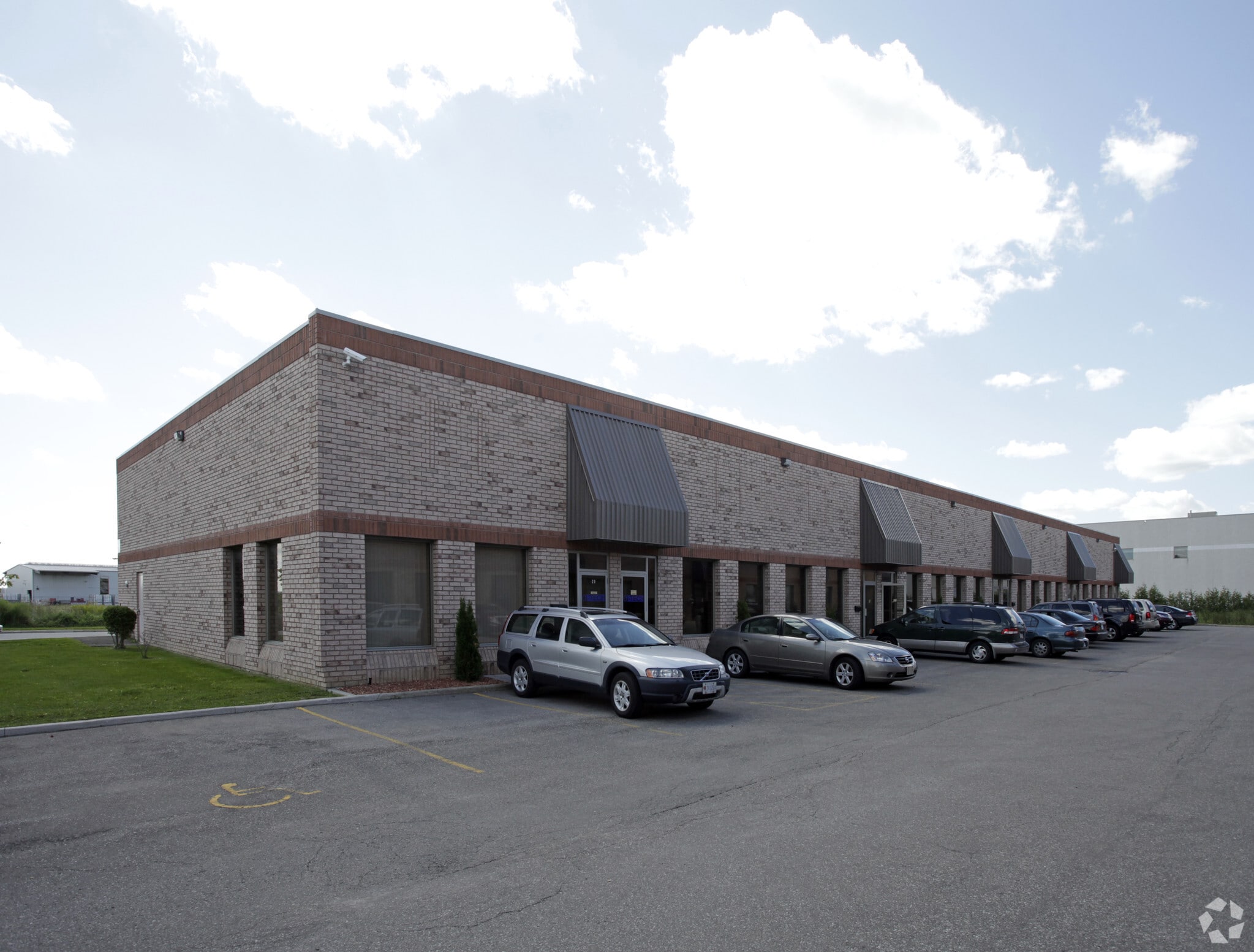 10 Loring Dr, Caledon, ON for lease Primary Photo- Image 1 of 3