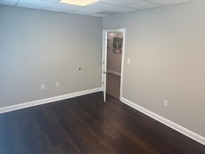 8050 Corporate Center Dr, Charlotte, NC for lease Interior Photo- Image 1 of 3