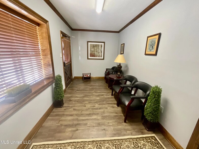 2405 Columbia Ave, Prentiss, MS à vendre - Photo intérieure - Image 3 de 7
