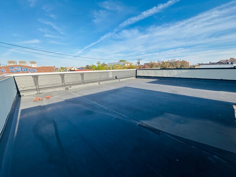 431 Beach 129th St, Belle Harbor, NY à louer - Photo du bâtiment - Image 2 de 3