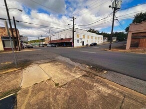 715 Hobson Ave, Hot Springs National Park, AR for lease Building Photo- Image 2 of 15
