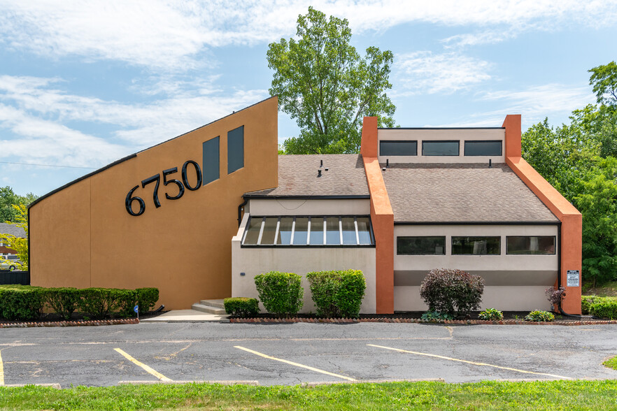 6750 Brandt Pike, Huber Heights, OH for lease - Building Photo - Image 1 of 72