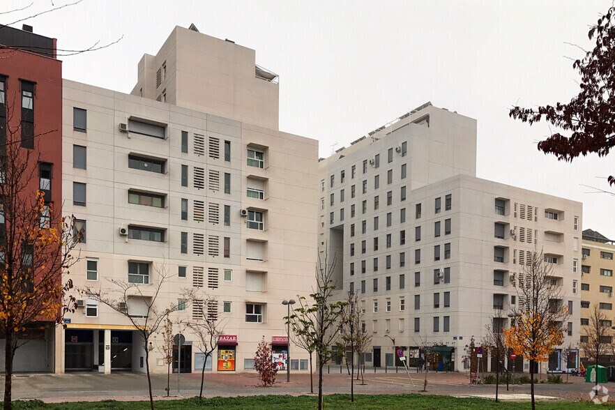 Calle Perseo, 21, Móstoles, Madrid for lease - Primary Photo - Image 1 of 2
