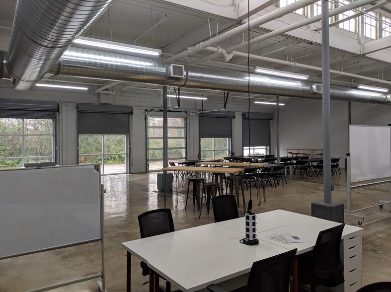 400 Birnie St, Greenville, SC à louer - Photo du bâtiment - Image 2 de 3