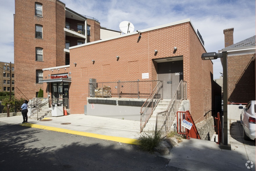 3524-3526 Connecticut Ave NW, Washington, DC for lease - Building Photo - Image 3 of 5