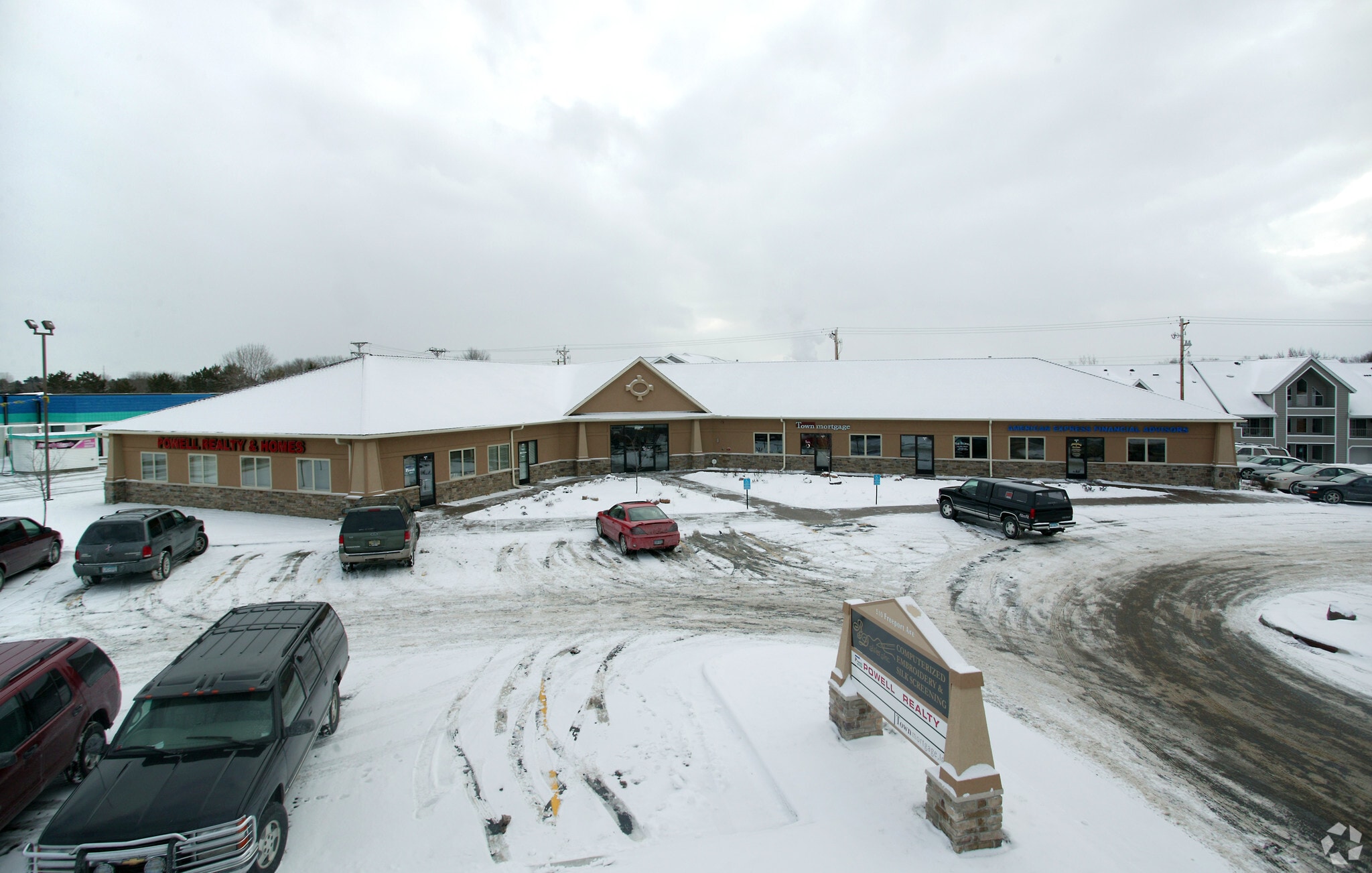 510 Freeport Ave NW, Elk River, MN à vendre Photo principale- Image 1 de 3