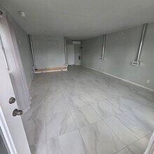 710 E Bay Dr, Largo, FL for lease Interior Photo- Image 1 of 4