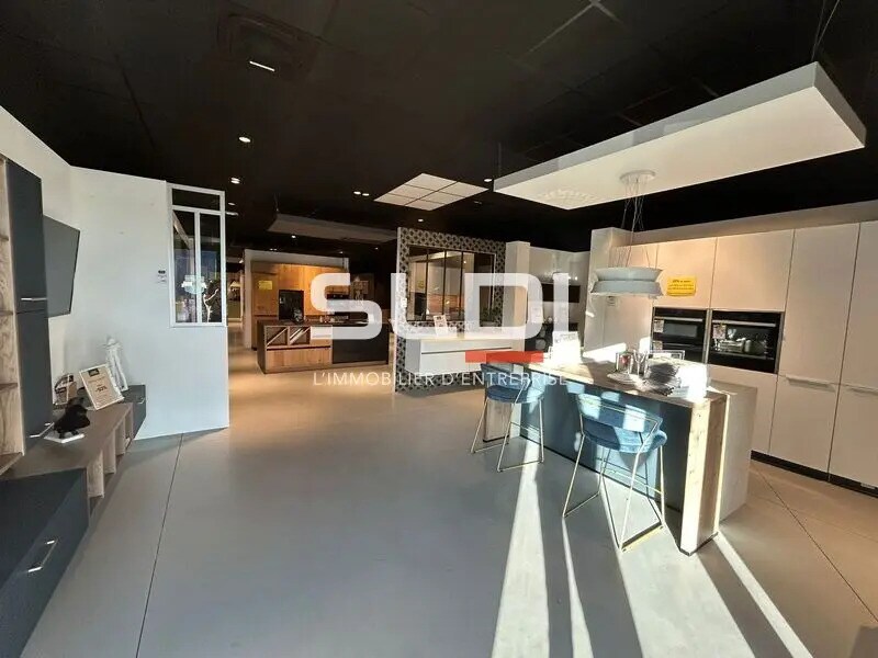 Route De Villefranche, Anse for lease Interior Photo- Image 1 of 9
