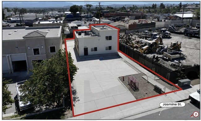 Plus de détails pour 5920 Jasmine St, Riverside, CA - Bureau à vendre