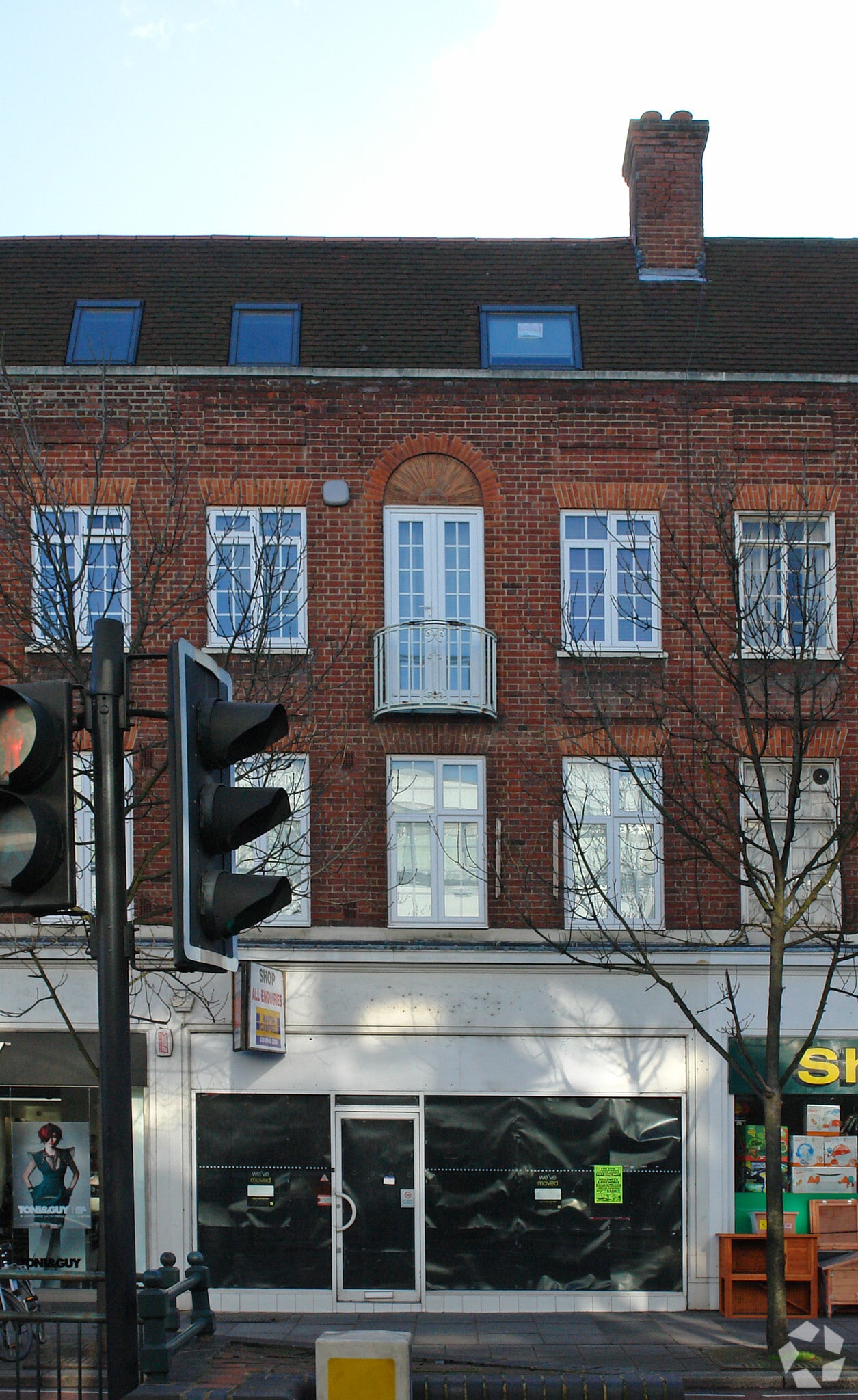 403 Upper Richmond Rd W, London for lease Primary Photo- Image 1 of 2