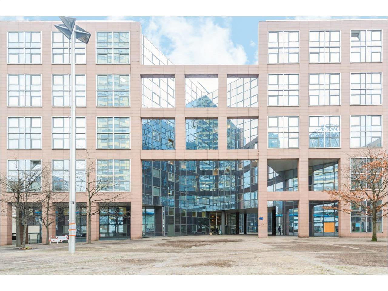 Office in Courbevoie for lease Building Photo- Image 1 of 26