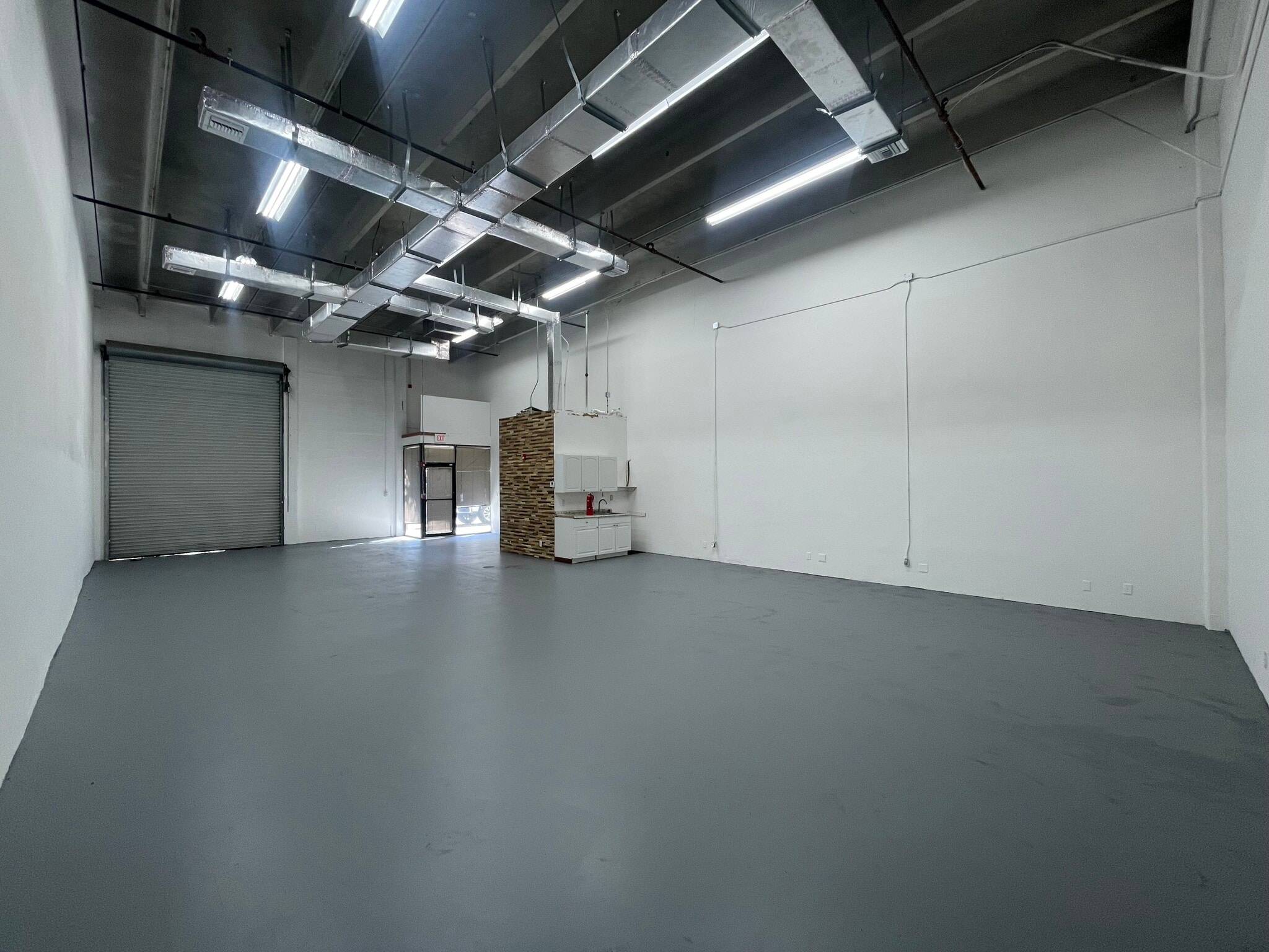 1120 Holland Dr, Boca Raton, FL for lease Interior Photo- Image 1 of 8