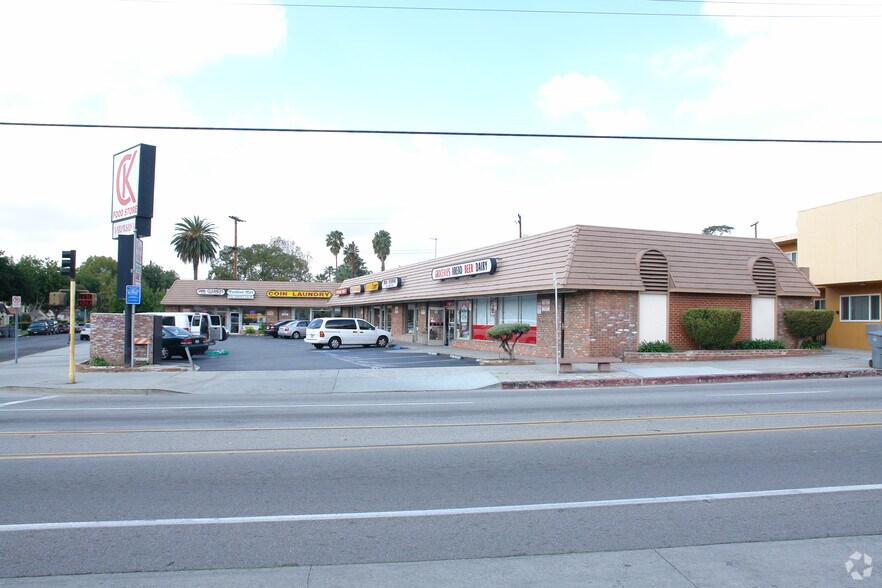 515 S Verdugo Rd, Glendale, CA à louer - Photo du bâtiment - Image 1 de 12
