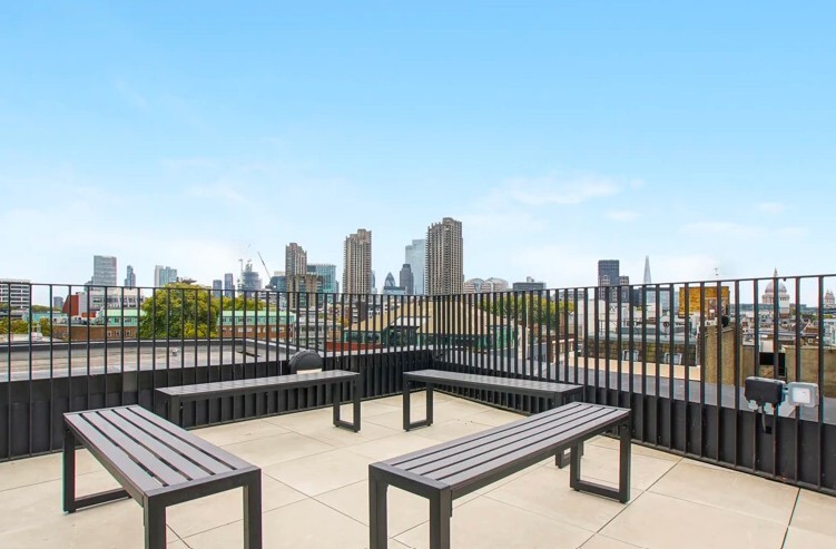 82 Clerkenwell Rd, London for lease - Building Photo - Image 2 of 6