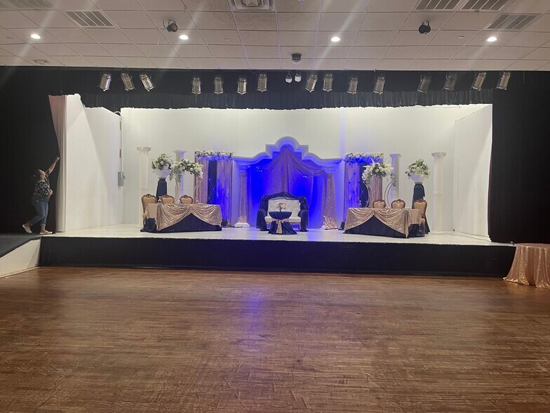 15102-15160 Bellaire Blvd, Houston, TX à louer - Photo du bâtiment - Image 3 de 5