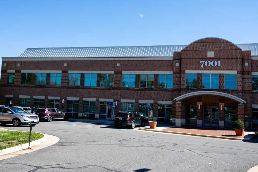 7001 Heritage Village Plz, Gainesville, VA for lease - Building Photo - Image 3 of 10