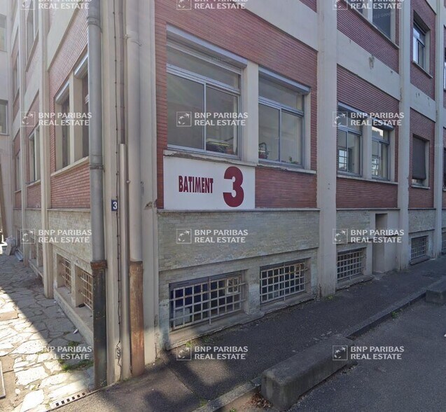 Bureau dans Lyon à louer - Photo du bâtiment - Image 3 de 11
