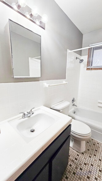 1621 G St, Lincoln, NE for sale - Interior Photo - Image 2 of 3