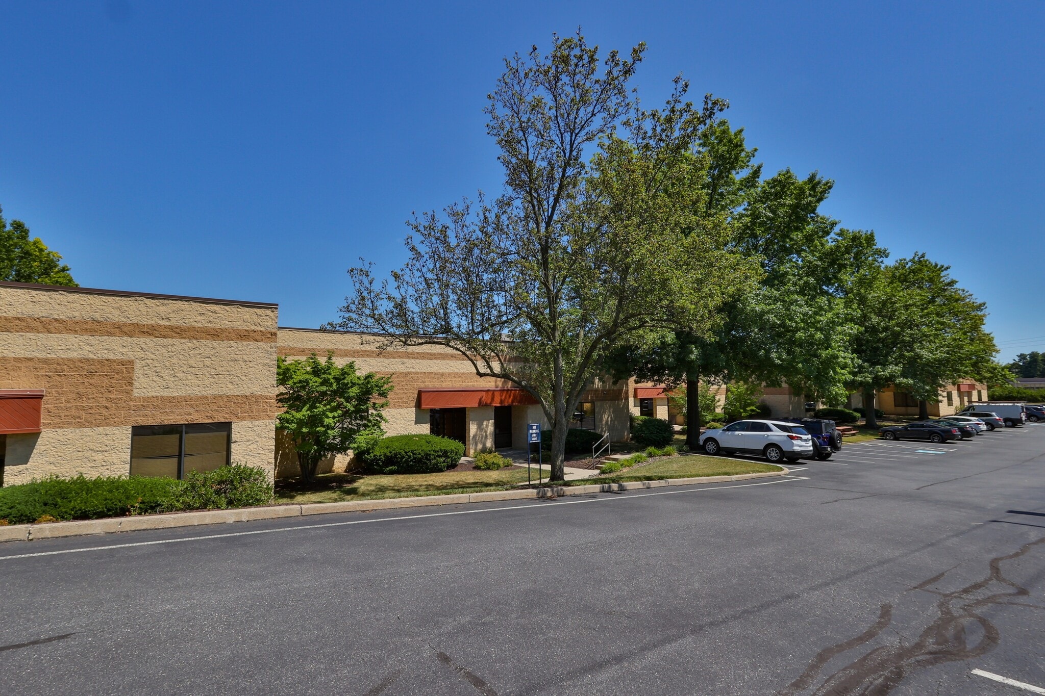 964 Marcon Blvd, Allentown, PA for lease Primary Photo- Image 1 of 3