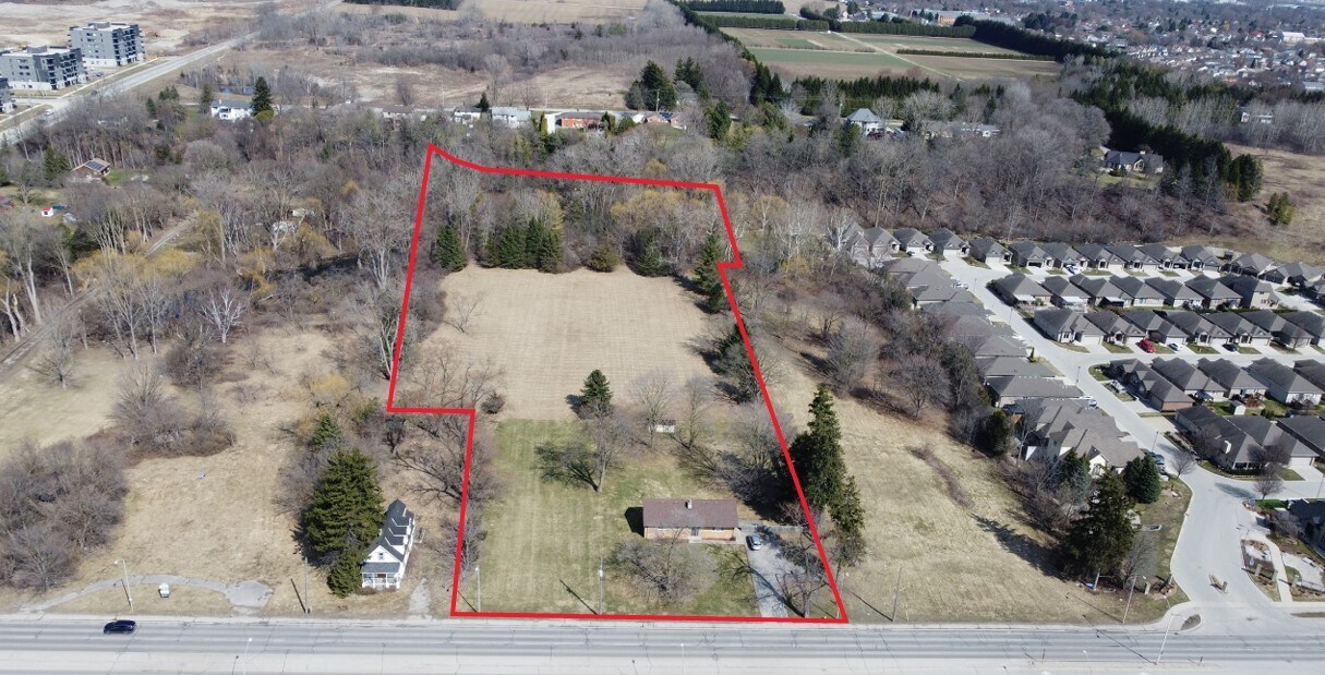 1442 Highbury Av N, London, ON à vendre Photo du bâtiment- Image 1 de 1