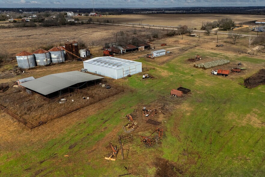 1111 E Main St, Troy, TX à vendre - Photo du bâtiment - Image 3 de 17