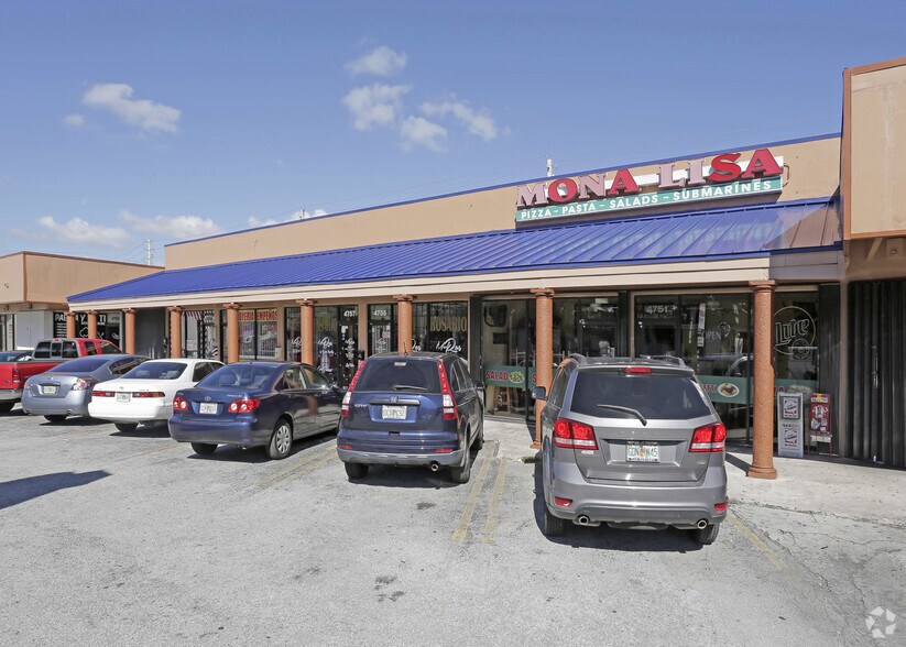 4741-4771 SW 8th St, Miami, FL à louer - Photo du bâtiment - Image 2 de 3