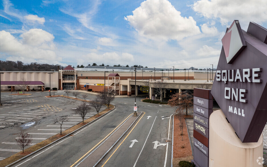 1201-1277 Broadway, Saugus, MA for sale - Primary Photo - Image 1 of 1