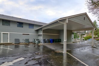 18208 66th Ave NE, Kenmore, WA à louer Photo du bâtiment- Image 2 de 9