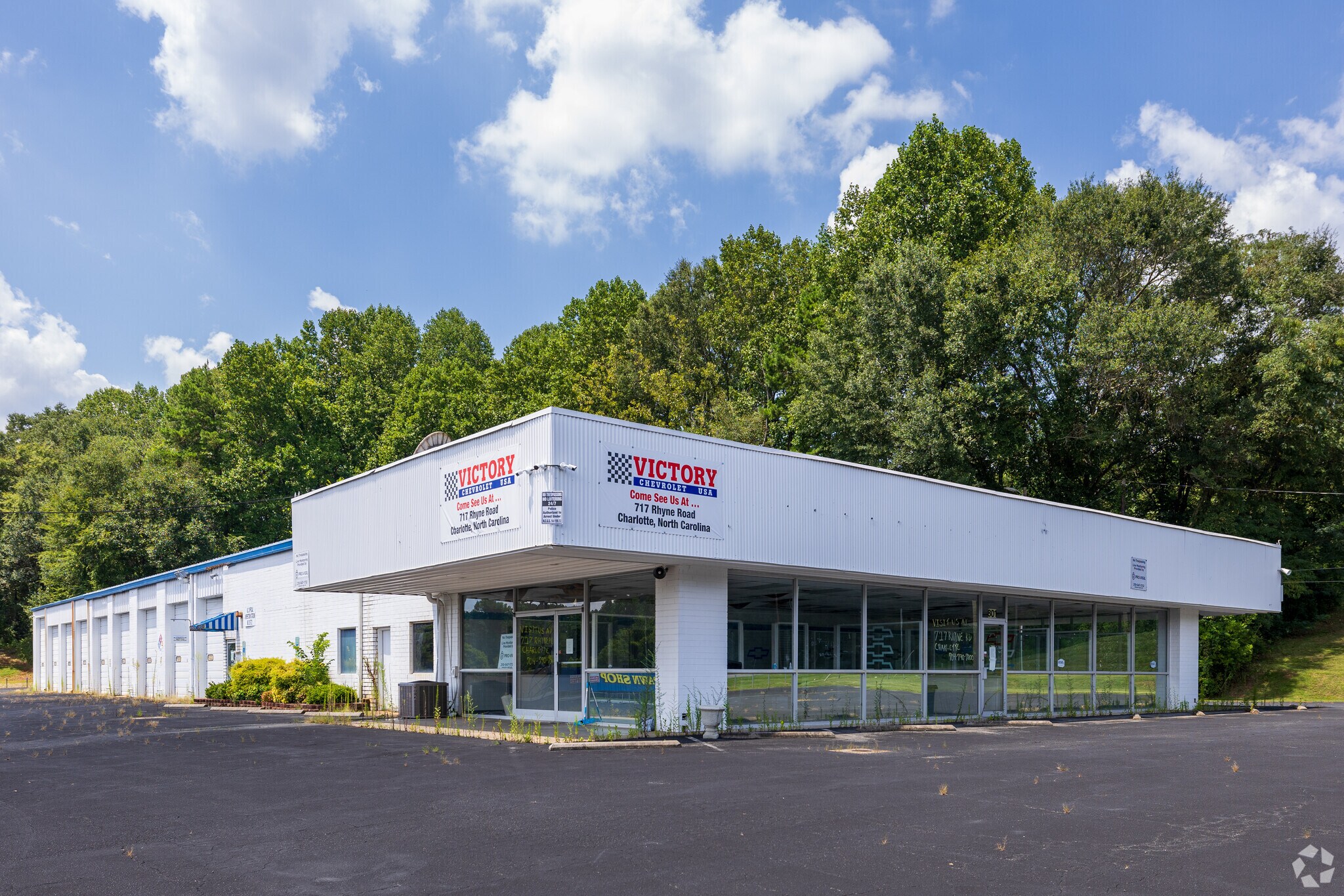 801 W Charlotte Ave, Mount Holly, NC à vendre Photo du bâtiment- Image 1 de 1