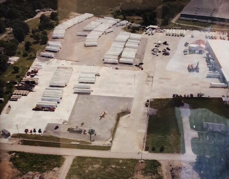 1601 SE Tater Peeler Rd, Lebanon, TN à louer - Photo principale - Image 1 de 1