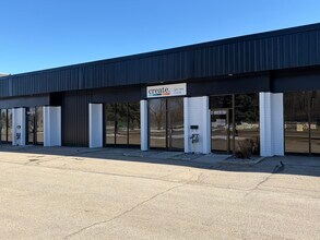 5580 45 St, Red Deer, AB for lease Interior Photo- Image 1 of 10