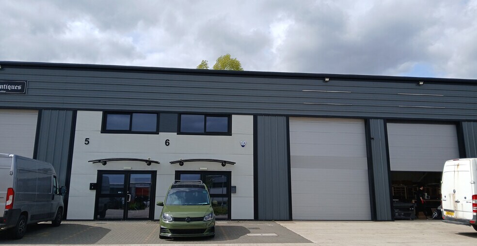 Harrier Way, Yaxley à louer - Photo du bâtiment - Image 2 de 4