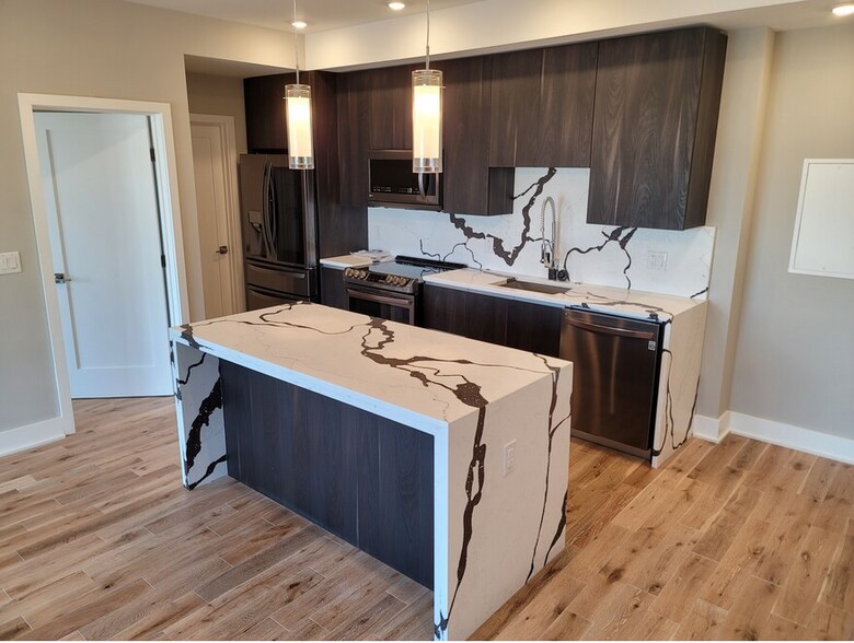 614 N Front St, Philadelphia, PA à louer - Photo du bâtiment - Image 2 de 12