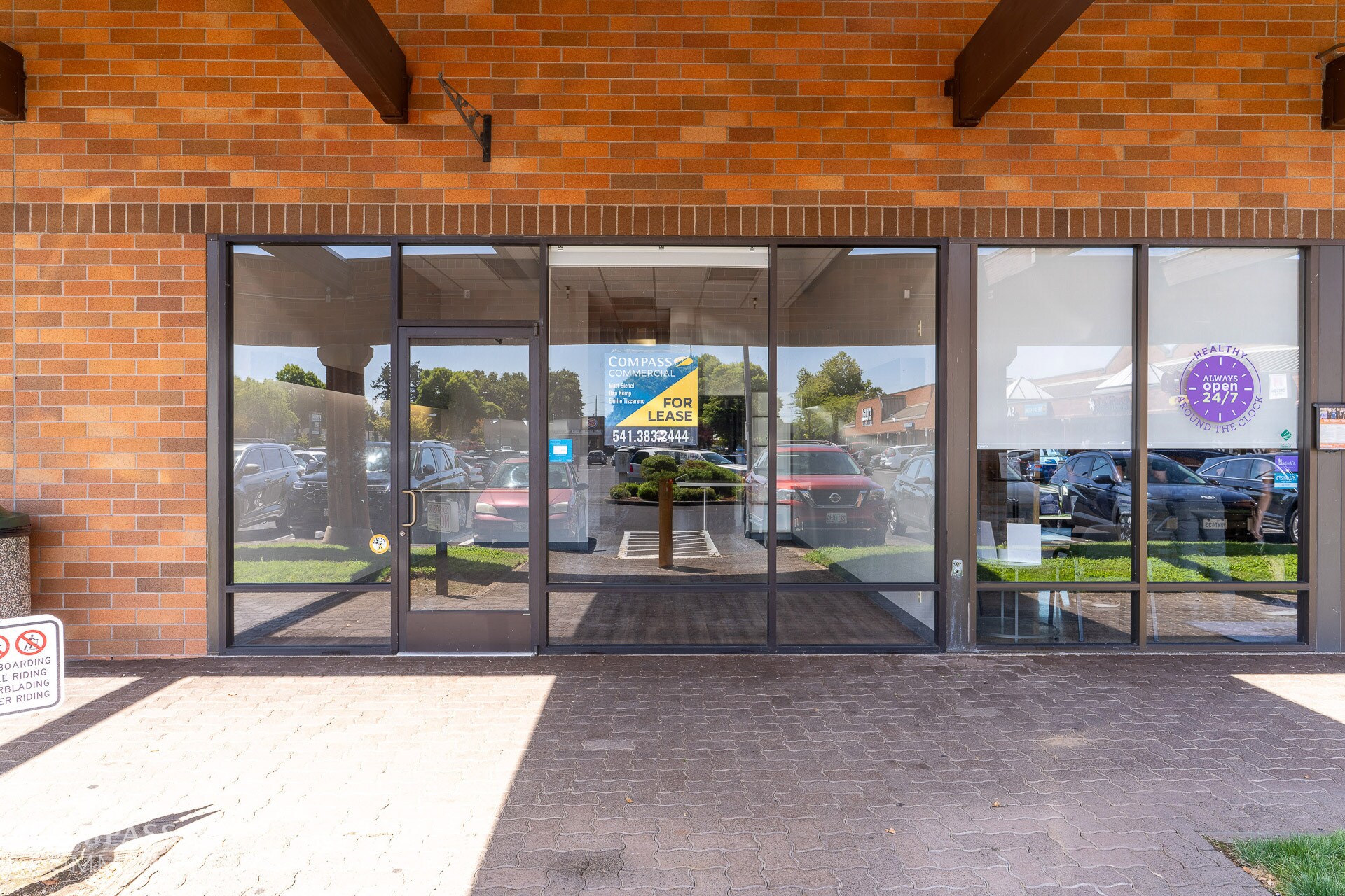 15-85 Division Ave, Eugene, OR for lease Interior Photo- Image 1 of 8