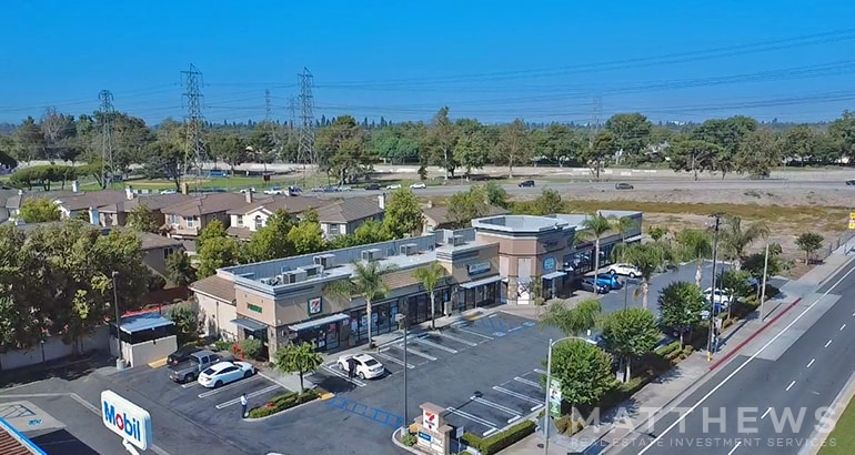 11126 Del Amo Blvd, Lakewood, CA for lease Building Photo- Image 1 of 4