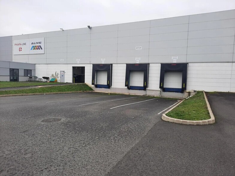 Industriel dans Lieusaint à louer - Photo du bâtiment - Image 3 de 4