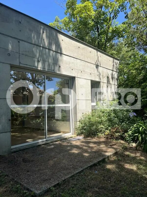 Office in Pessac for lease Building Photo- Image 1 of 7