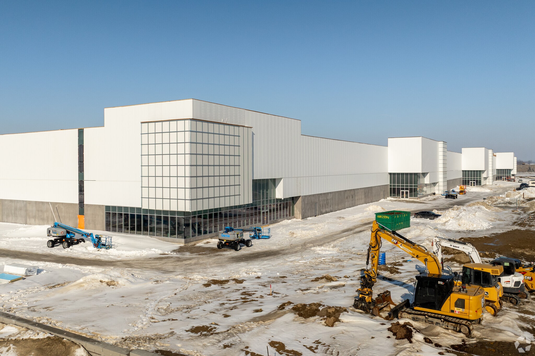 11260 Jane St, Vaughan, ON for lease Primary Photo- Image 1 of 3