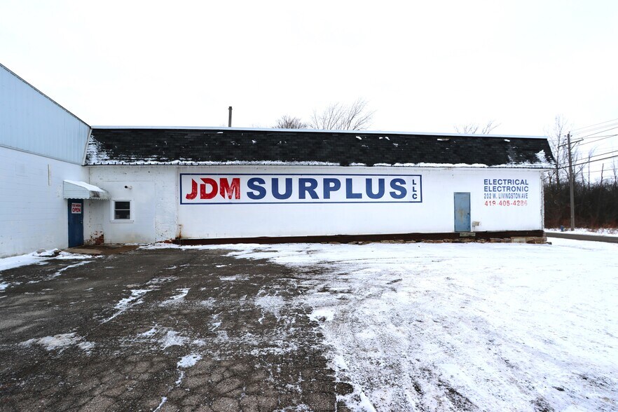 202 W Livingston Ave, Crestline, OH à vendre - Photo du bâtiment - Image 2 de 39